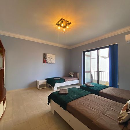 Seafront Harbour Haven - Steps To Ferry, Shops And Beaches Sliema Bagian luar foto