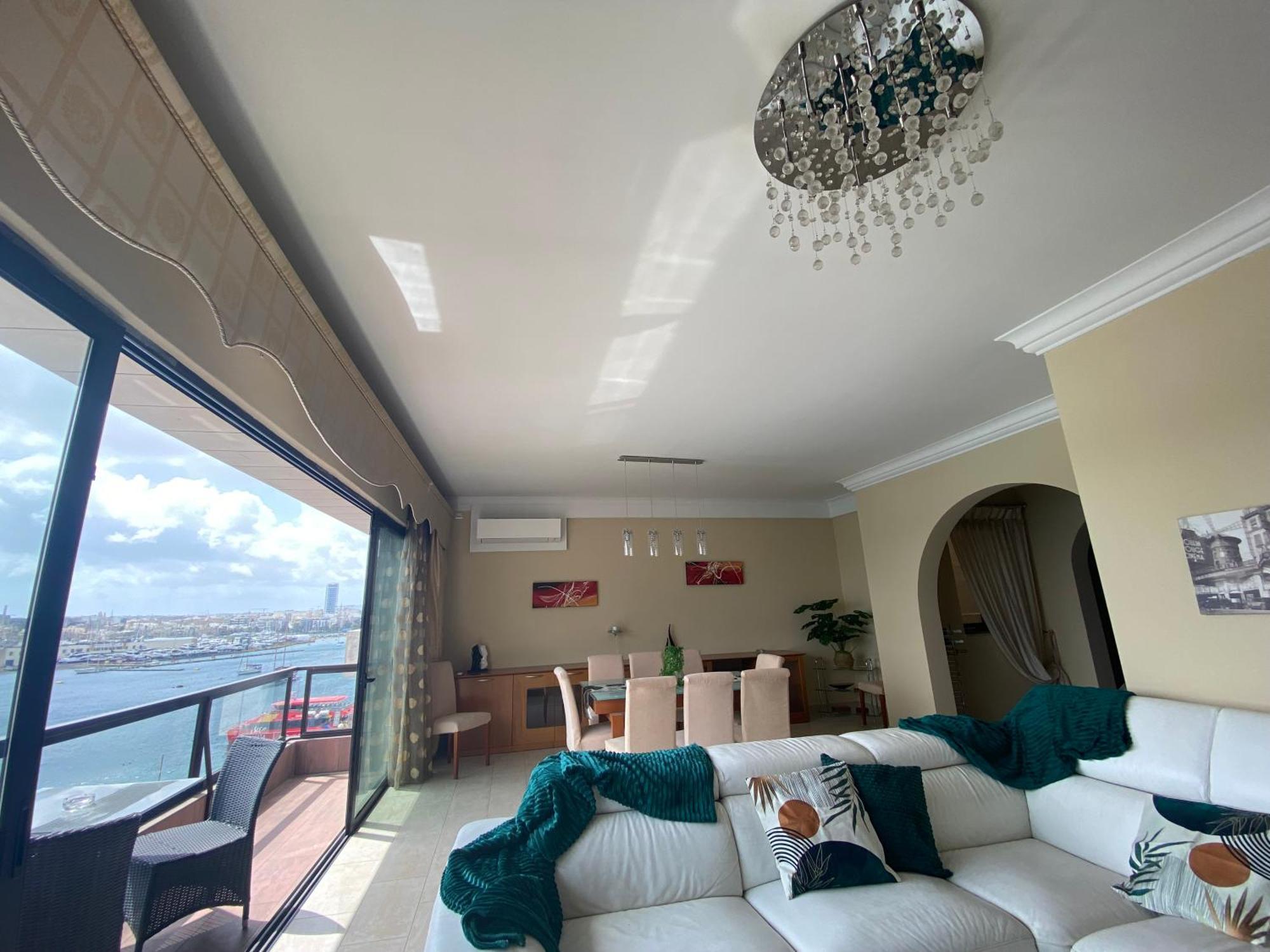 Seafront Harbour Haven - Steps To Ferry, Shops And Beaches Sliema Bagian luar foto